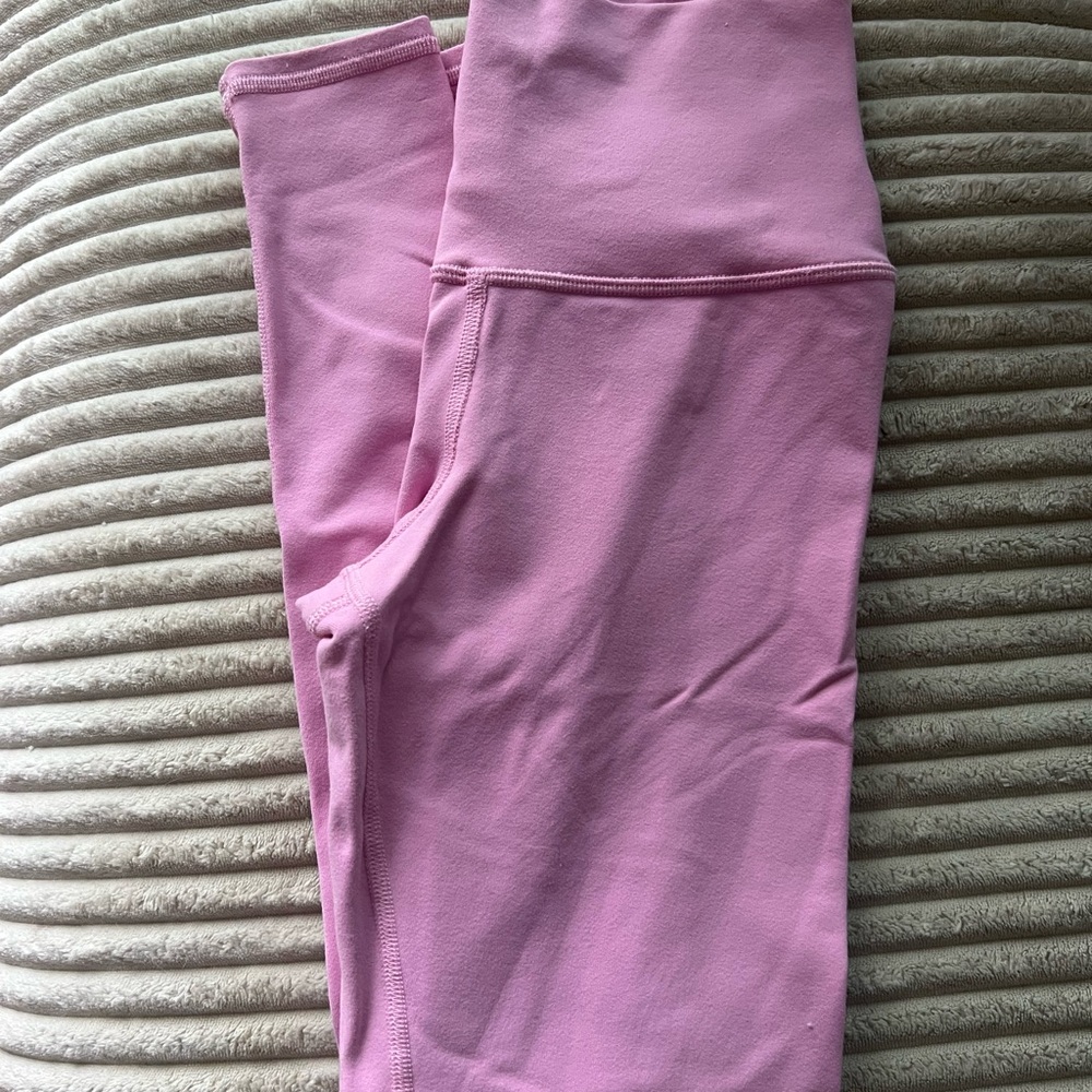 Alo Leggings